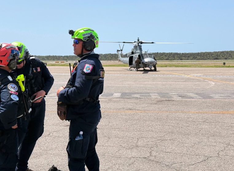 Helicópteros UH-1Y Super Huey de EEUU se suman a las labores de rescate tras los terremotos en Venezuela