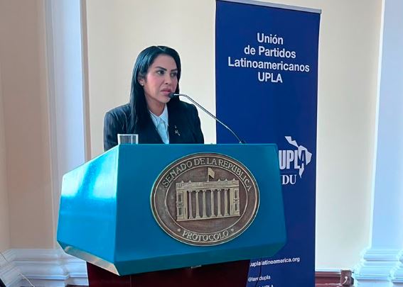 Delsa Solórzano alzó la voz en el Congreso de Colo