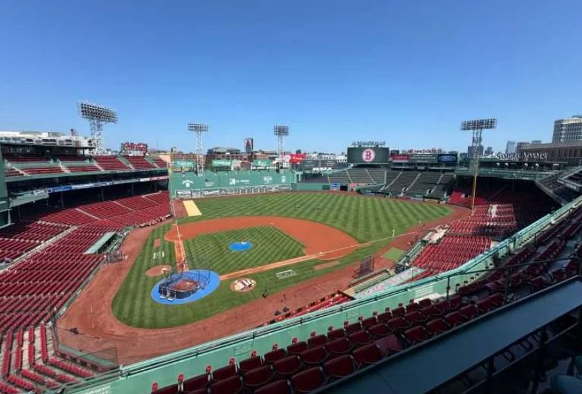 El gesto de los Medias Rojas de Boston con afectados de terremotos en Venezuela
