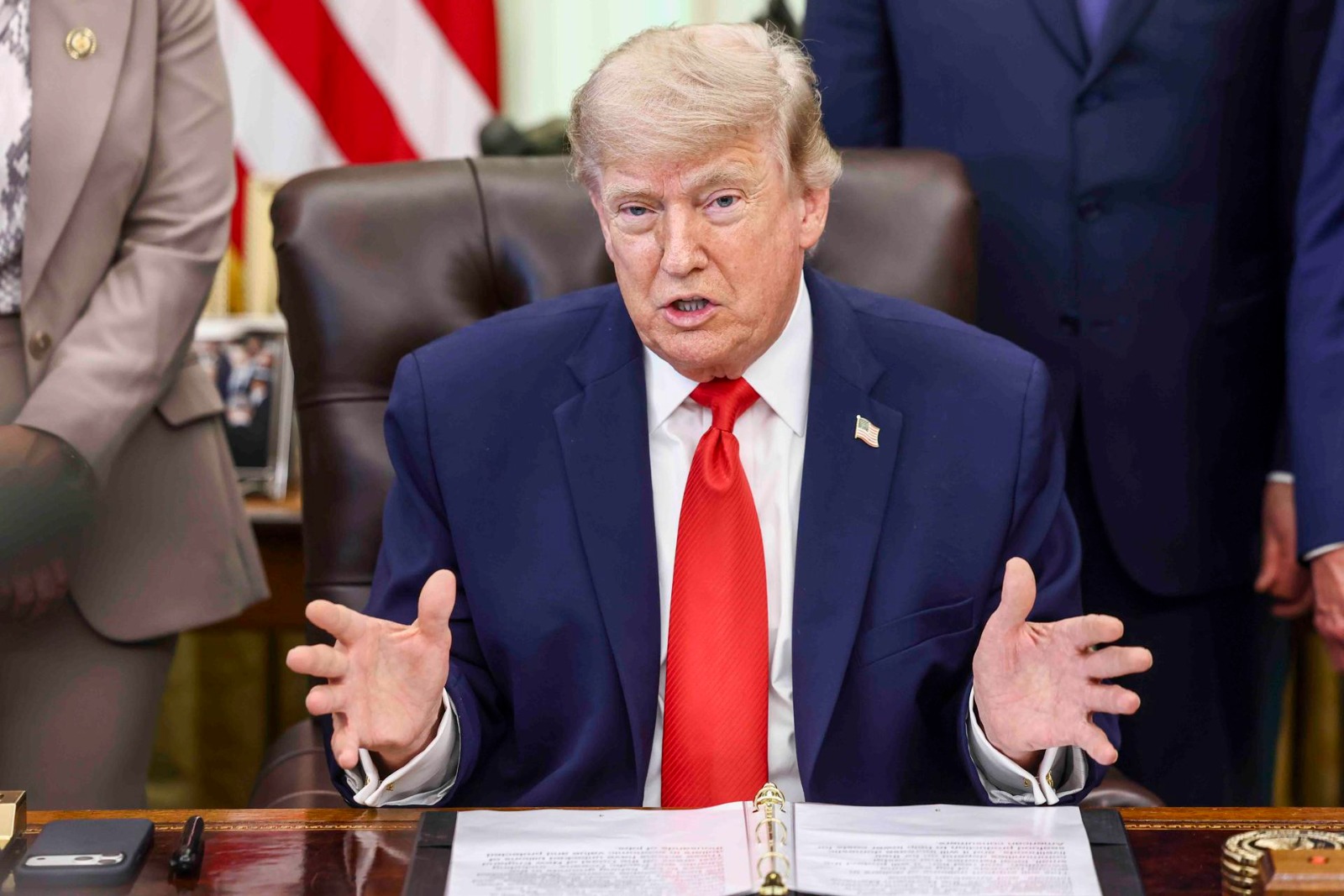 Trump aseguró haber alcanzado un "gran acuerdo" con Irán y podría firmarlo en Europa