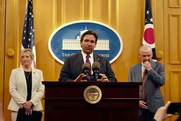 La nueva ley de Florida que cambia los requisitos para maestros desde julio