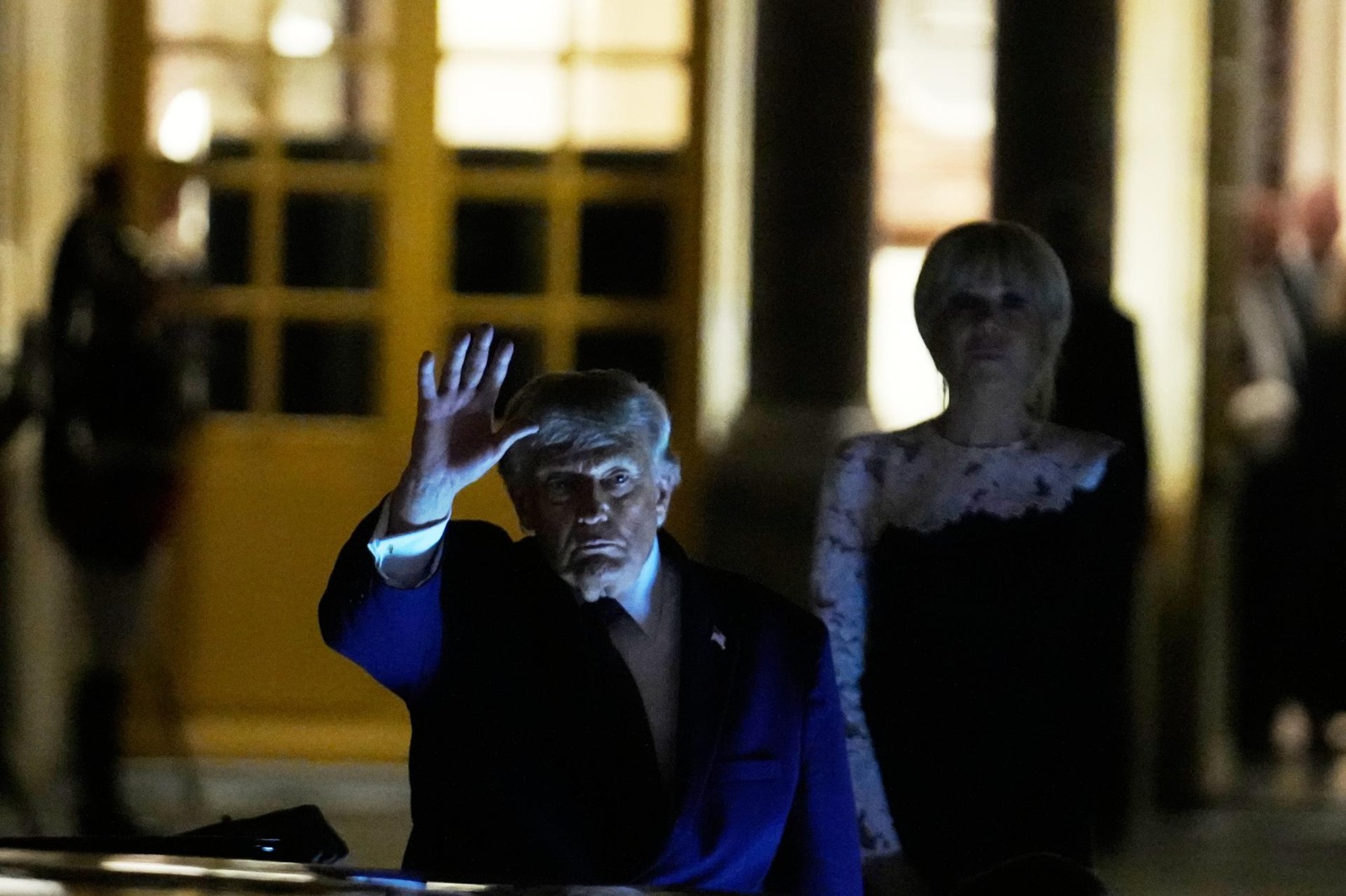 Trump firmó el acuerdo de entendimiento con Irán durante su visita a Versalles