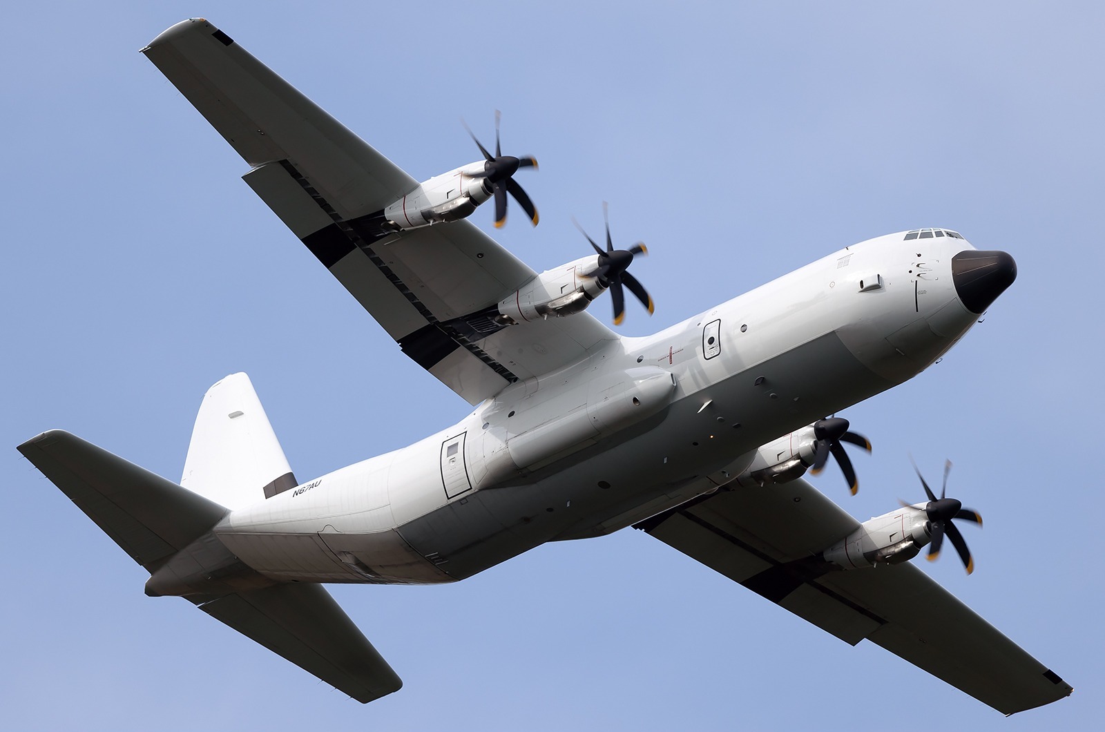 Un Lockheed LM-100J Hercules fue detectado en ruta desde Florida hacia Venezuela