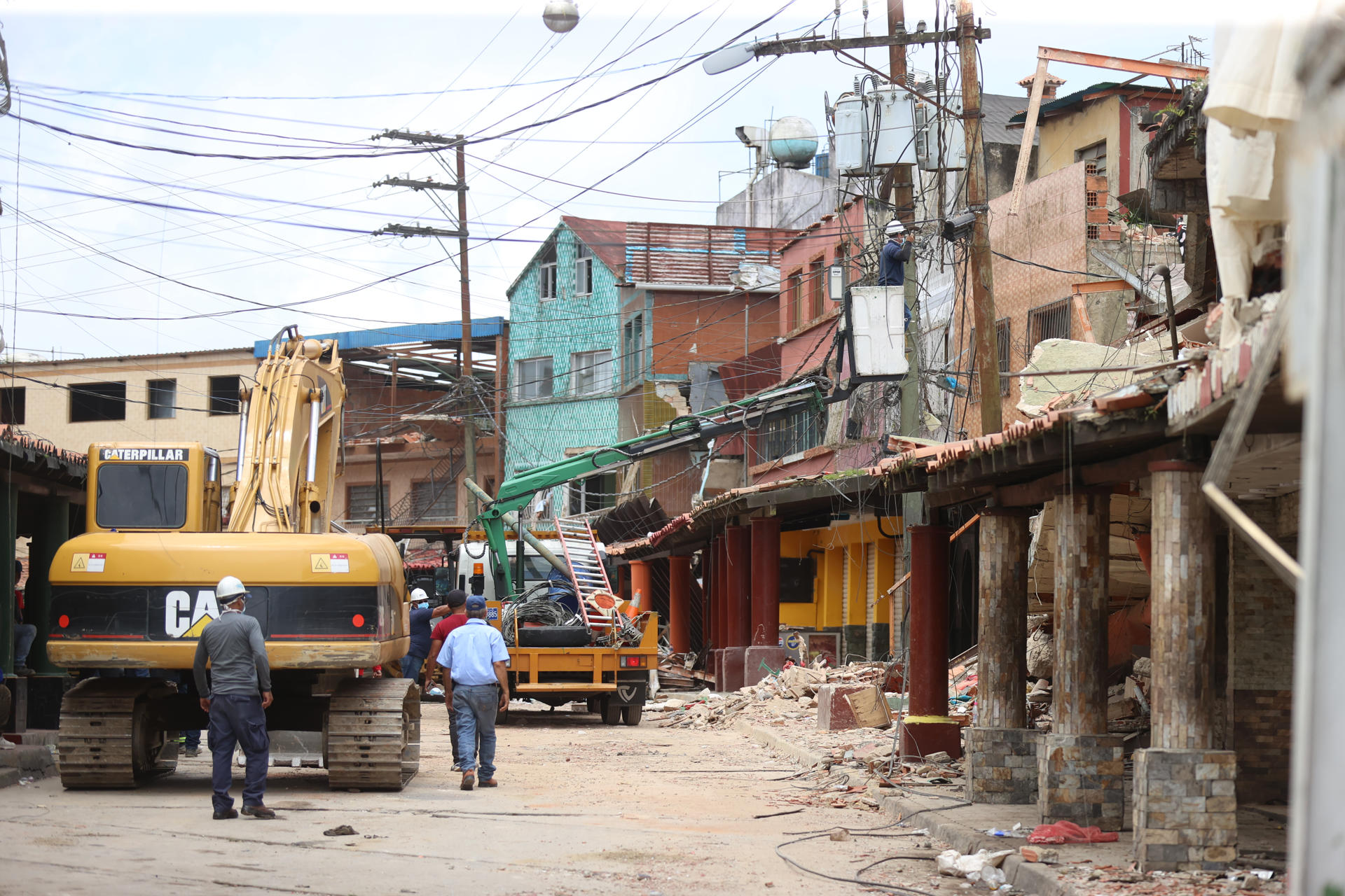 Hay operadores, pero faltan máquinas: el obstáculo que frena los rescates en Venezuela