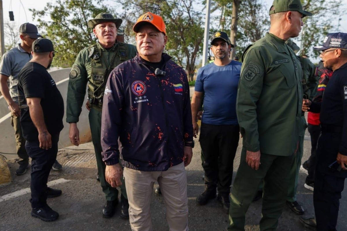 Más de 100 edificios colapsaron en La Guaira tras los terremotos, aseveró Diosdado Cabello