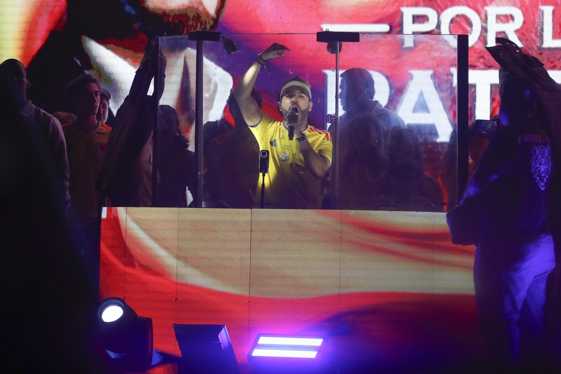 La diferencia que separó a Abelardo de la Espriella e Iván Cepeda en la primera vuelta en Colombia