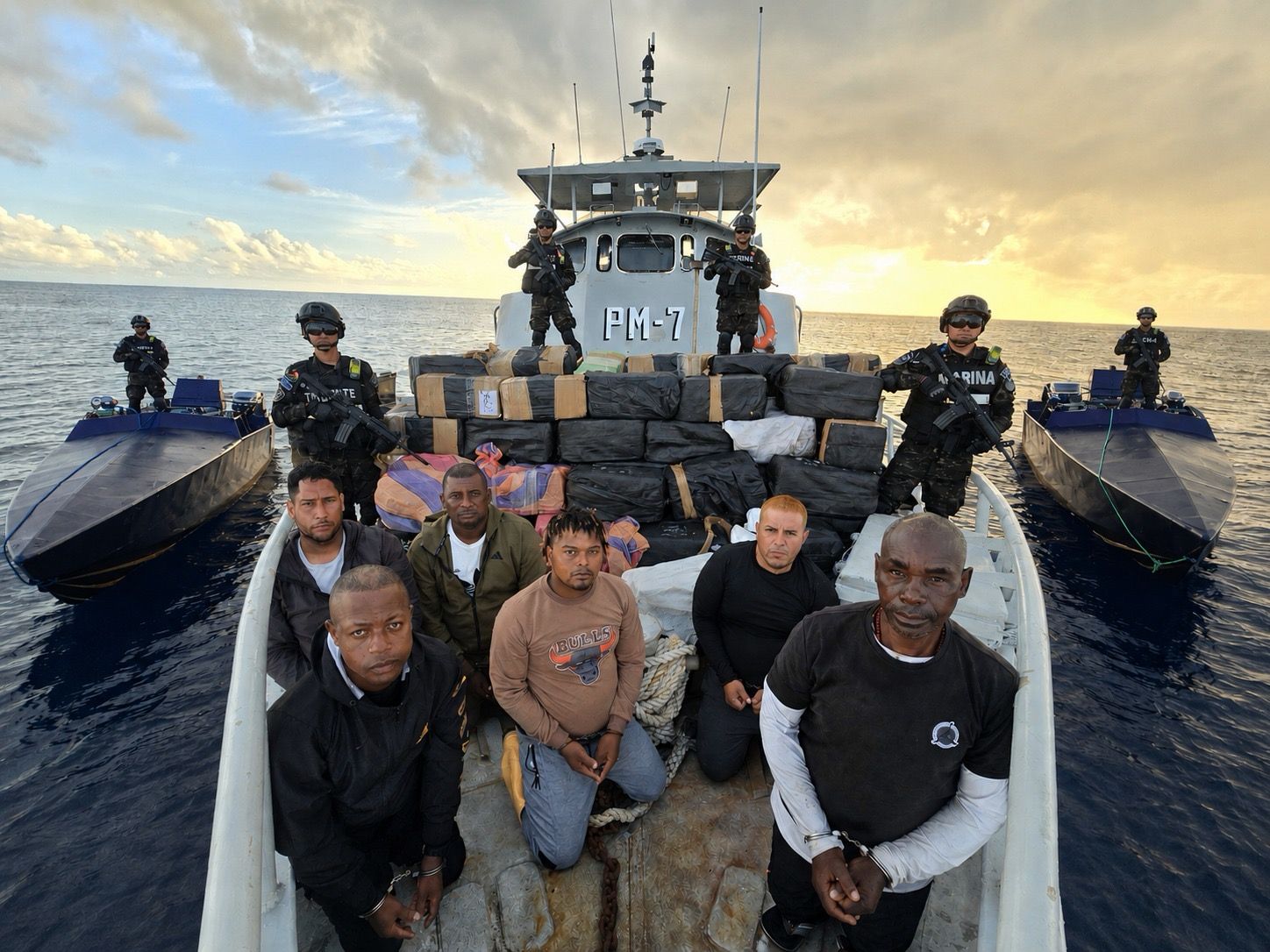 El Salvador asestó golpe millonario al narcotráfico tras decomisar 6,68 toneladas de droga en el Pacífico