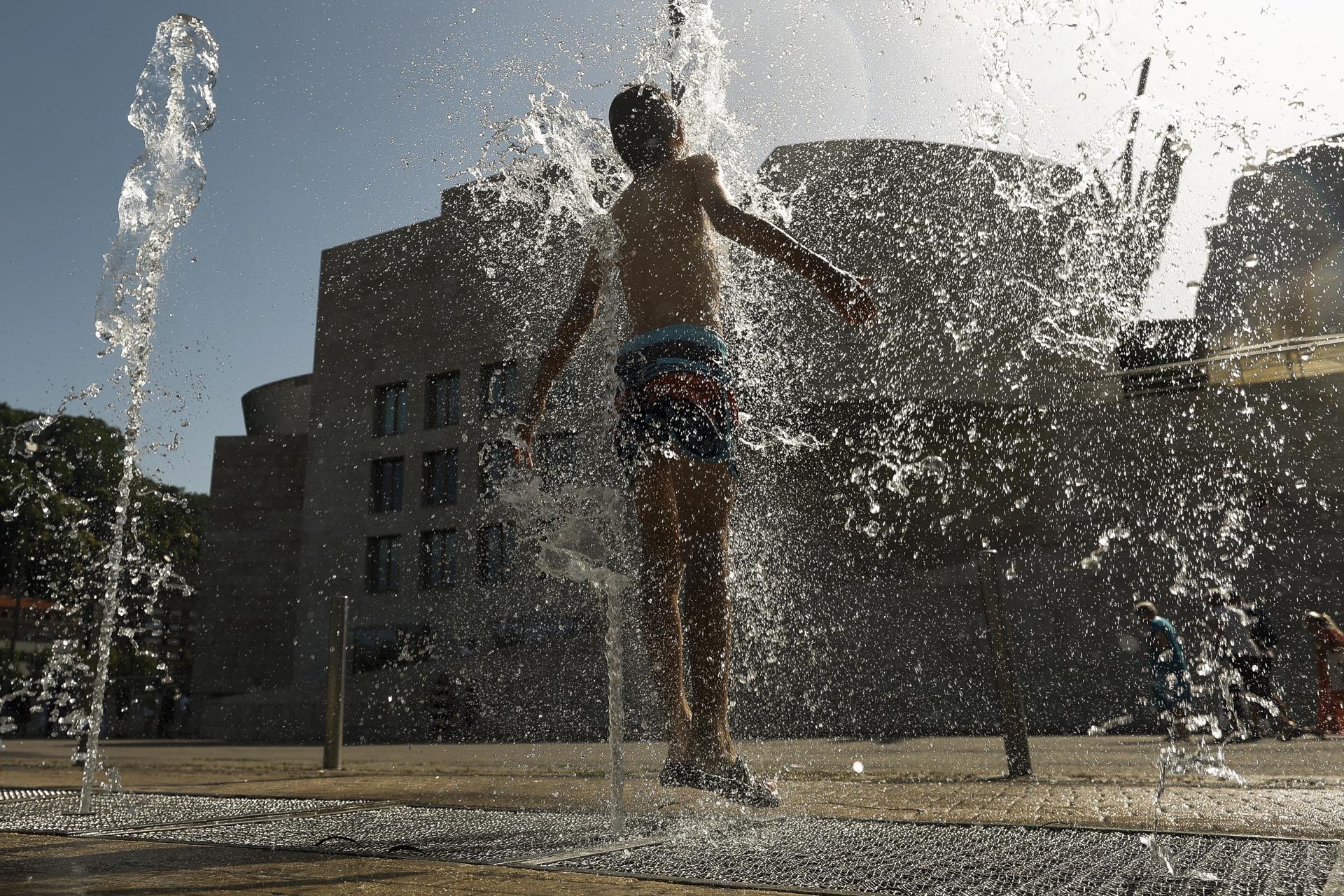España vivió la jornada más intensa de la primera ola de calor del verano