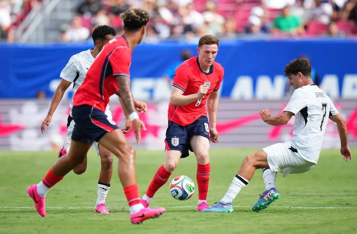 A Inglaterra solo le bastó un gol de Harry Kane para vencer a la Nueva Zelanda de Tim Payne