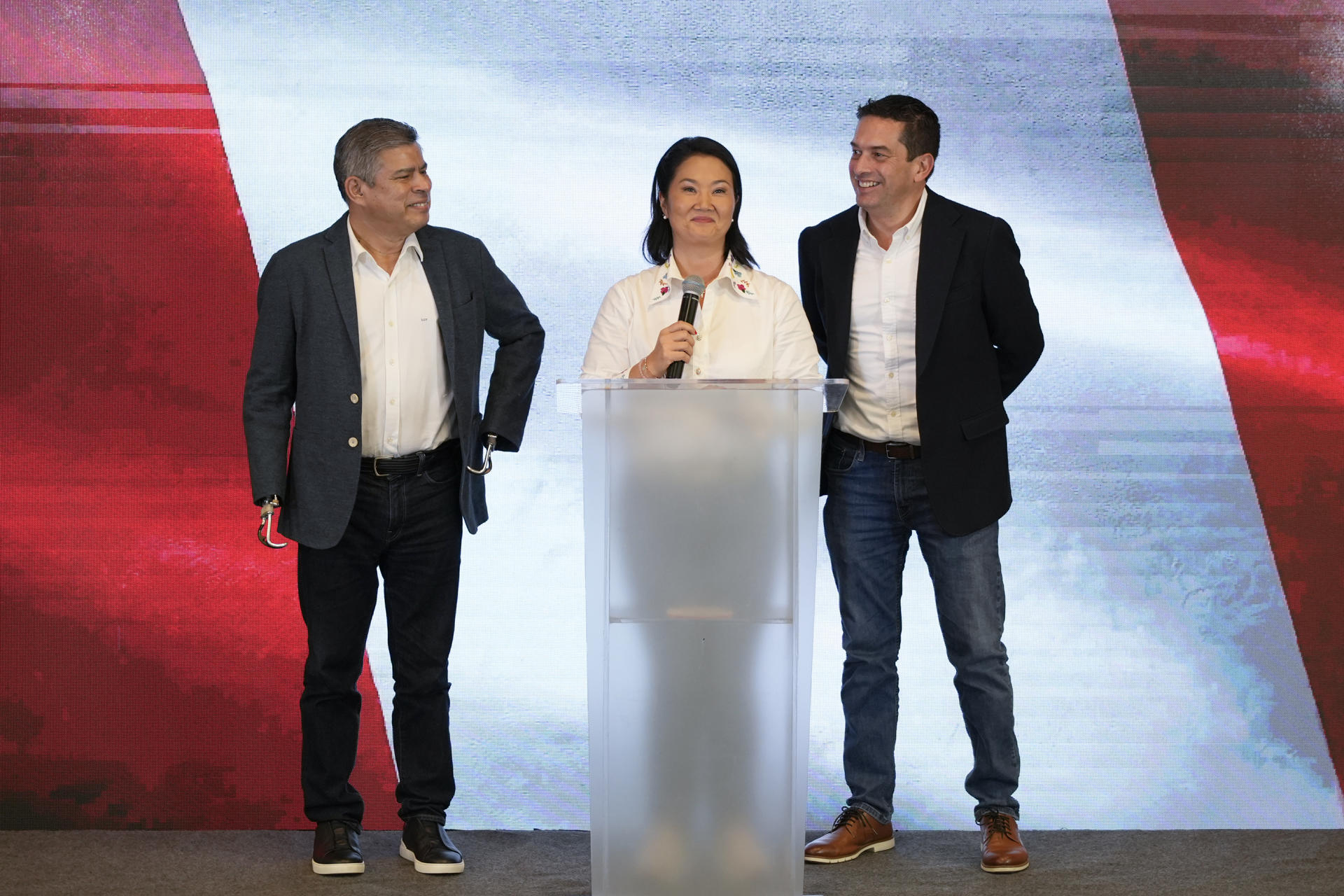 Keiko Fujimori admitió un "empate técnico" en Perú y anticip