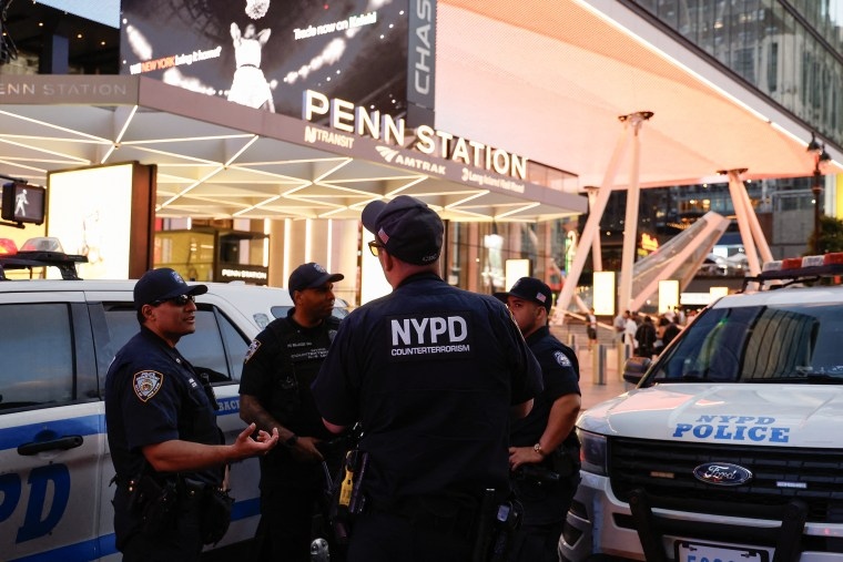 Pánico en Nueva York: Cinco personas fueron apuñaladas en la