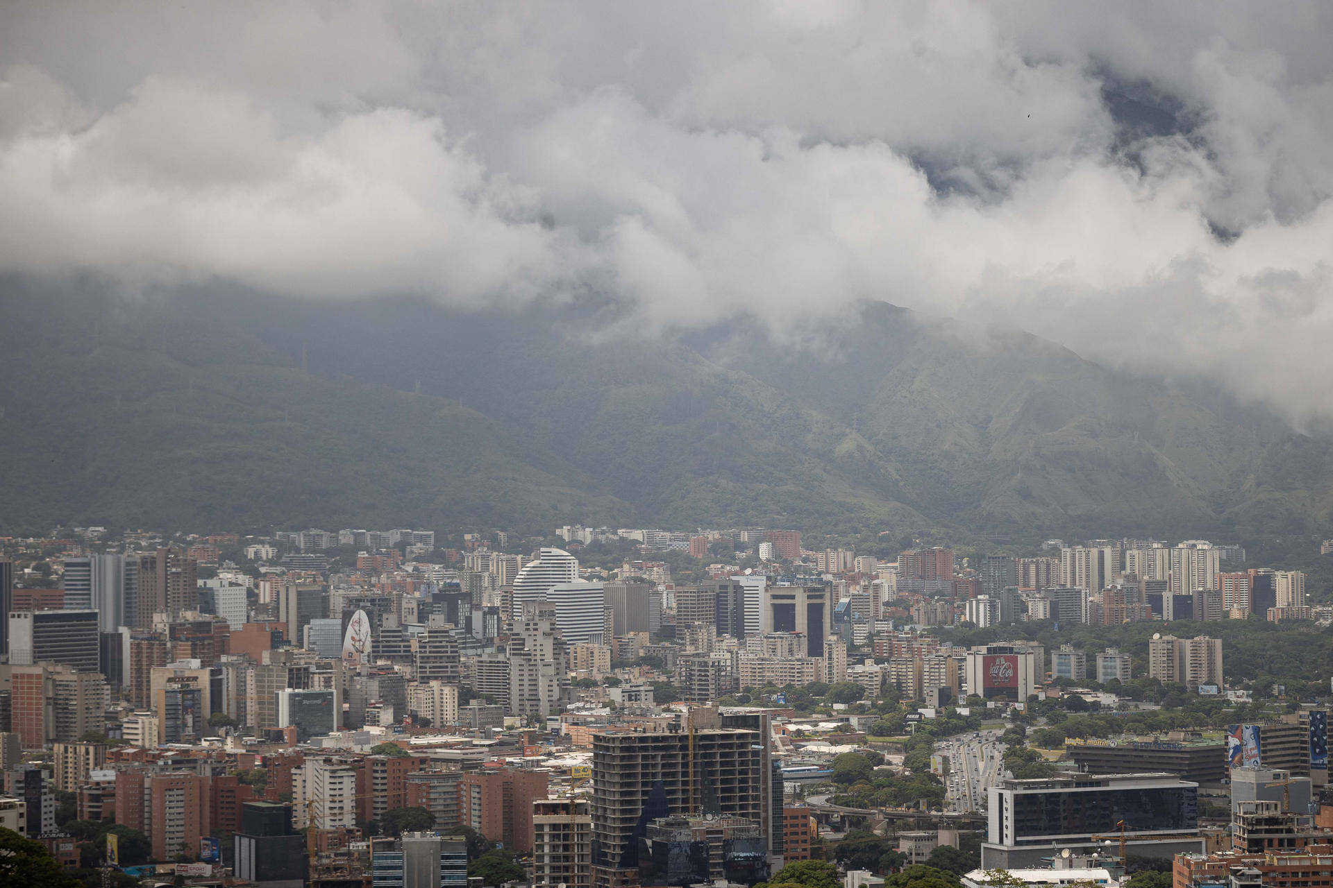 Inameh prevé descargas eléctricas y ráfagas de viento en algunos estados de Venezuela este #6Ago