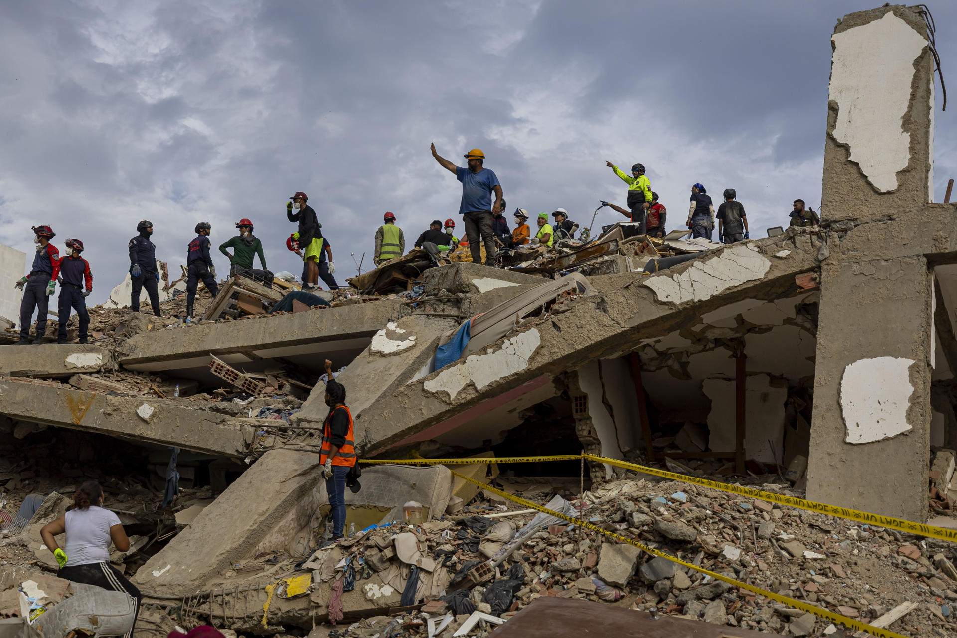 Un mes del doble terremoto en Venezuela: miles de desaparecidos y una reconstrucción que apenas comienza