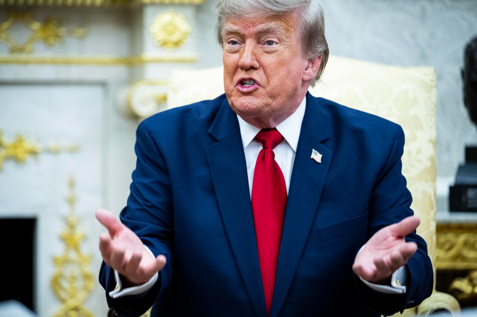 Trump criticó la decisión de Nueva York de congelar la construcción de centros de datos