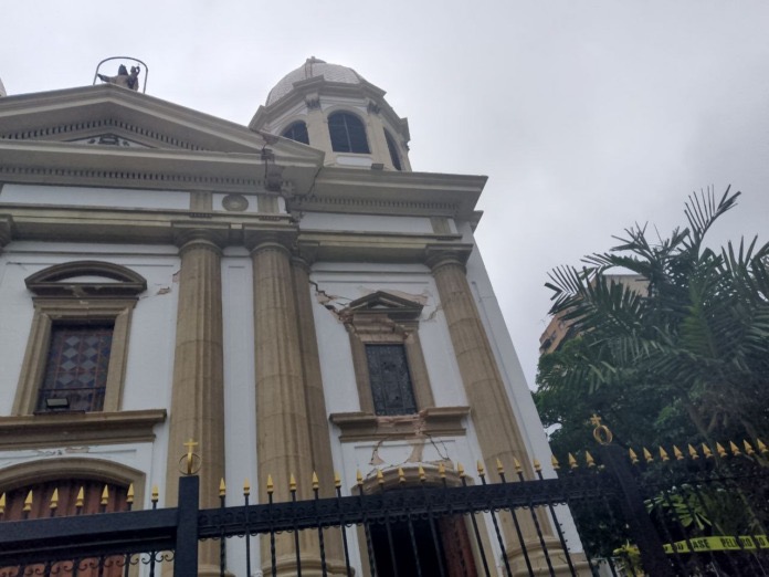 Unos 25 templos católicos en Caracas resultaron afectados tras los terremotos