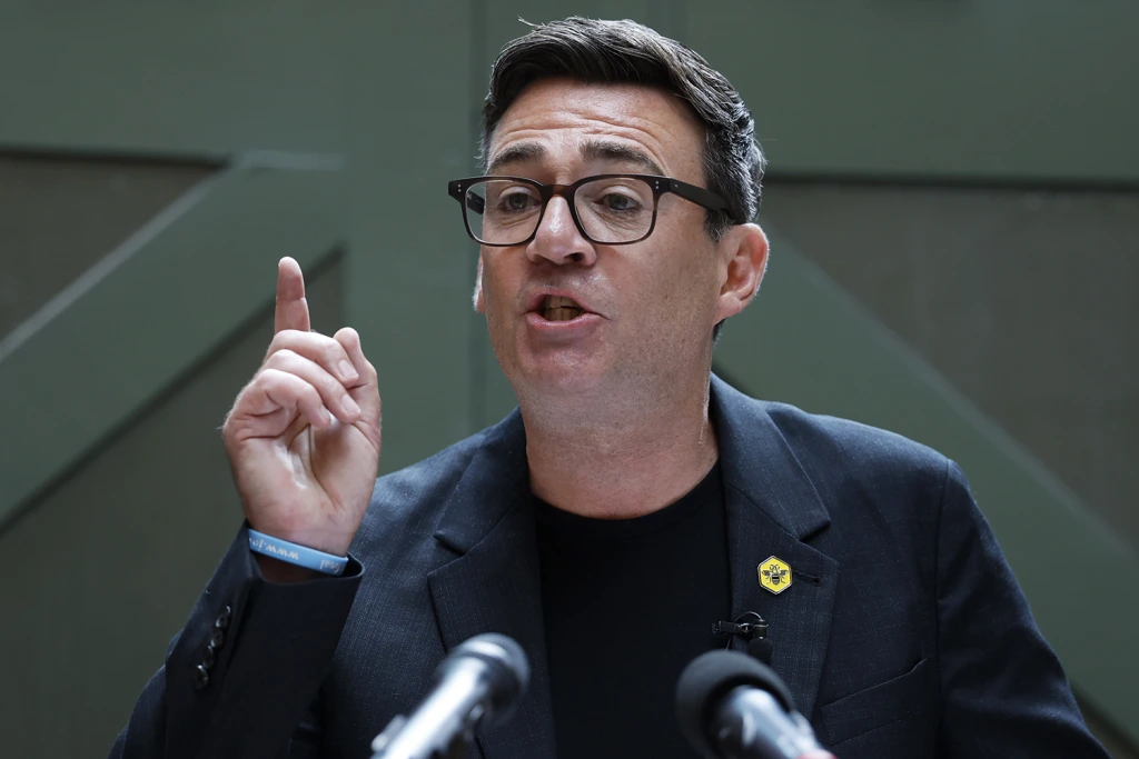 Andy Burnham asumirá como Primer Ministro del Reino Unido