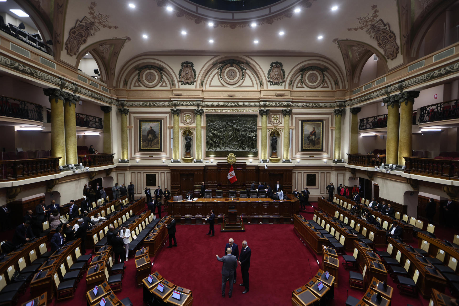 Perú vuelve a tener Parlamento bicameral tras más de 30 años previo a la investidura de Keiko Fujimori