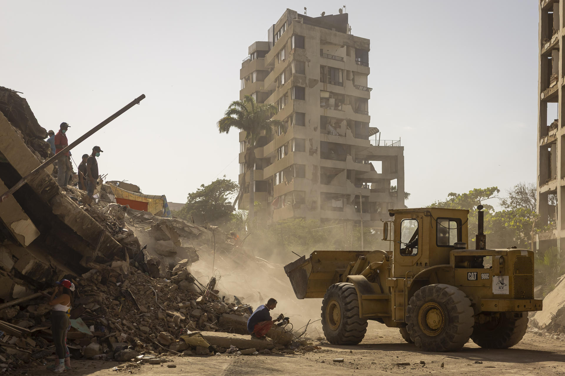 Sin hogar, pero evaluando viviendas: el rostro de la ingeniería tras los terremotos en Venezuela