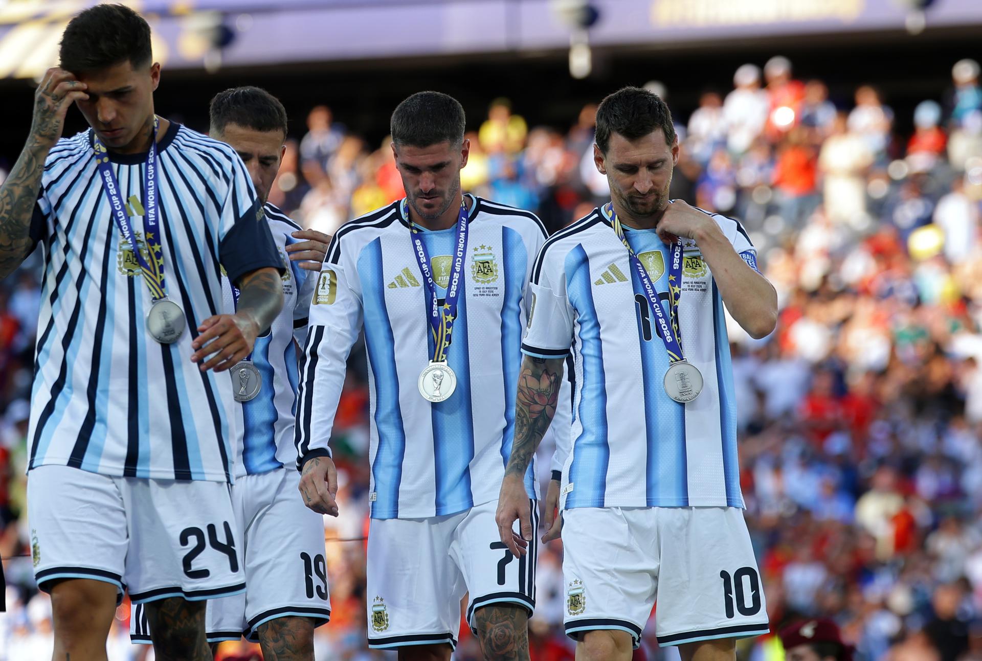 Messi y otros nueve jugadores no regresarán con el plantel a Argentina tras el Mundial