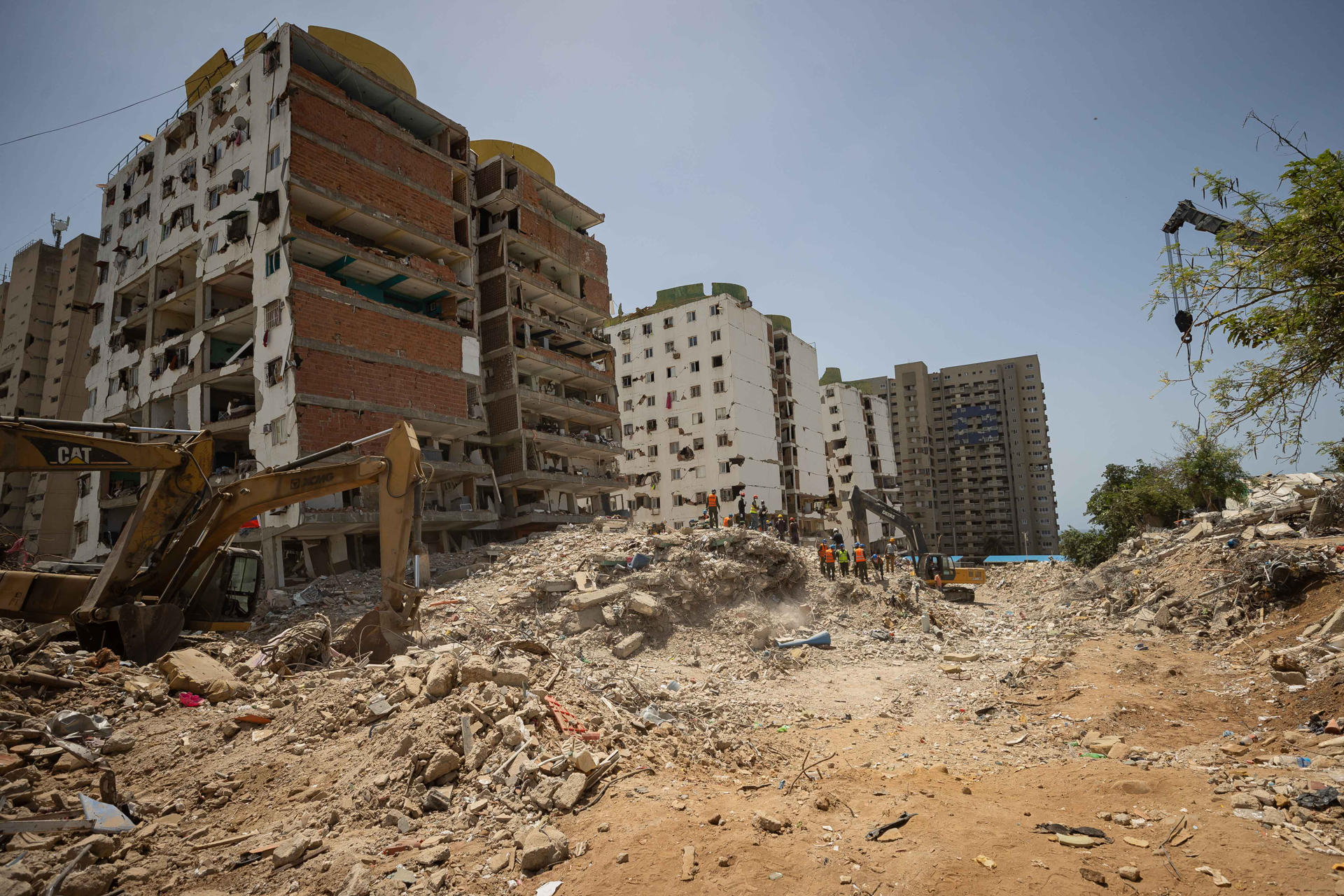 ONG exigen transparencia en planes de reconstrucción en Venezuela tras el doble terremoto