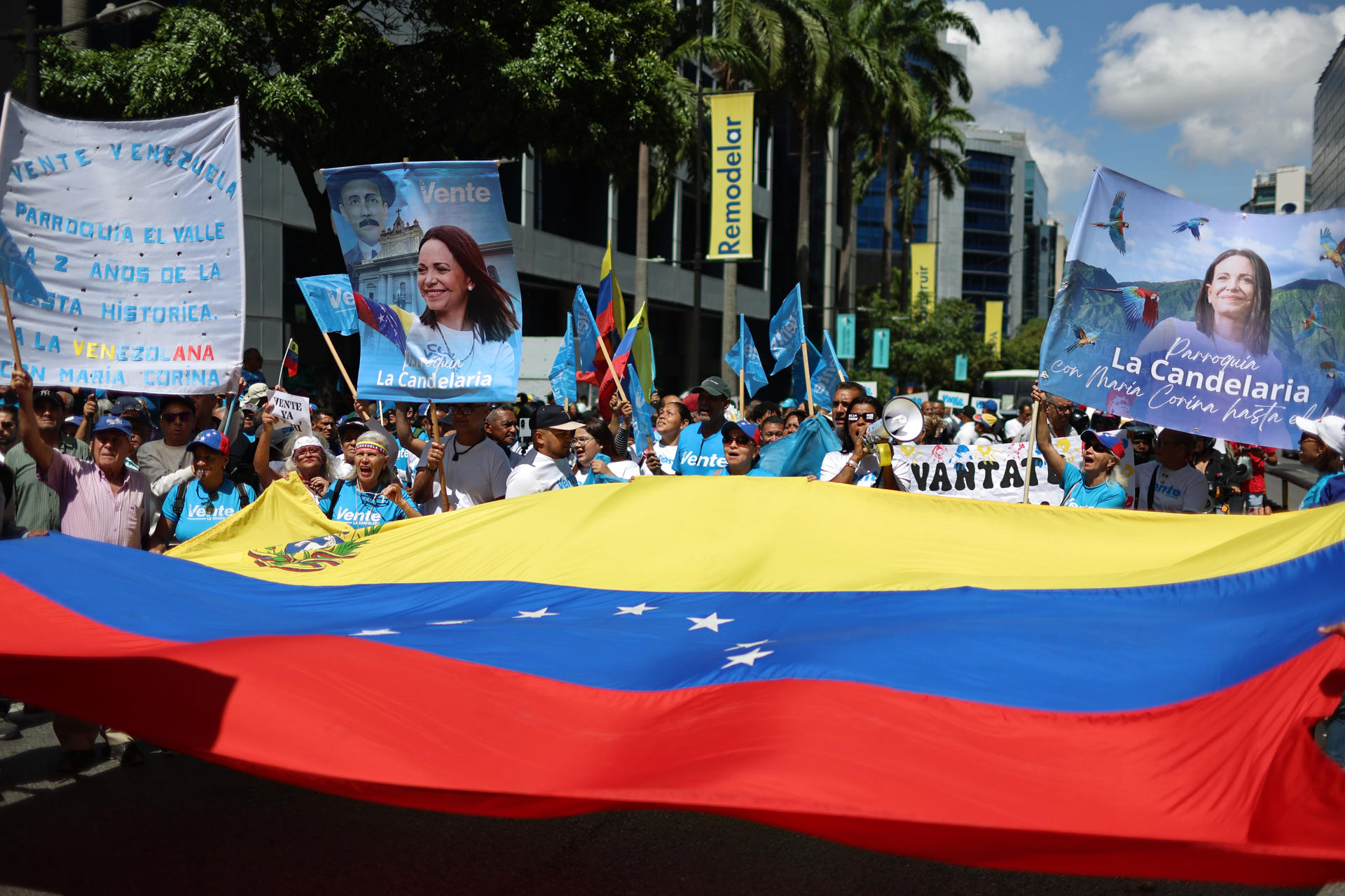 Venezolanos salieron a exigir elecciones y el regreso de María Corina Machado (FOTOS)