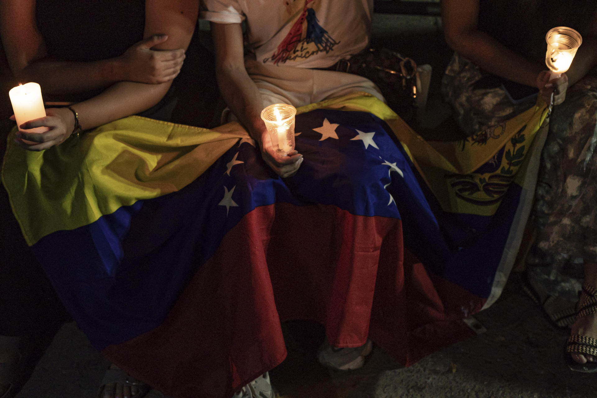 La otra tragedia de los terremotos: El régimen se olvidó de los muertos