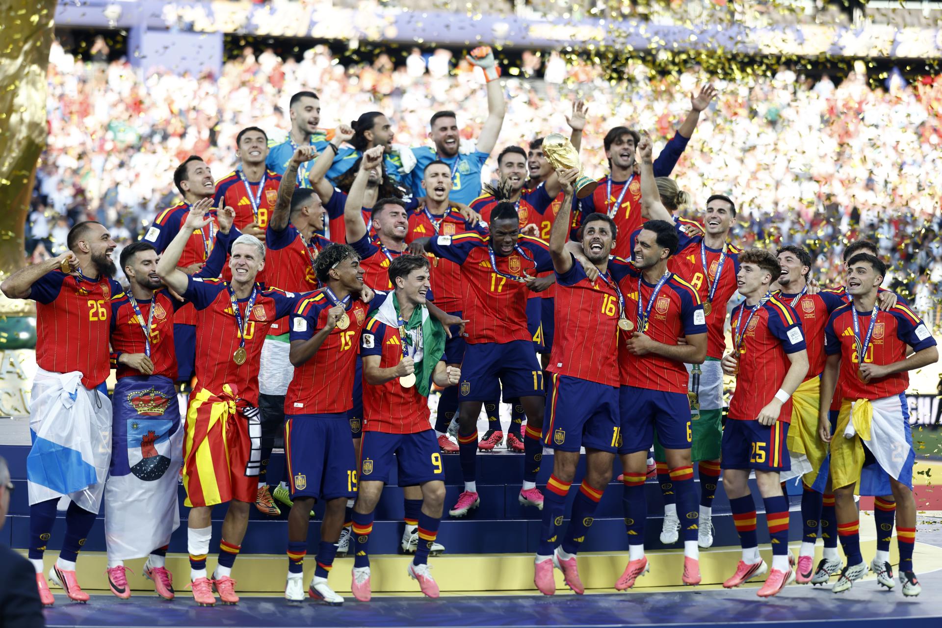 Por qué España es una fuerza tan dominante en el fútbol masculino y femenino
