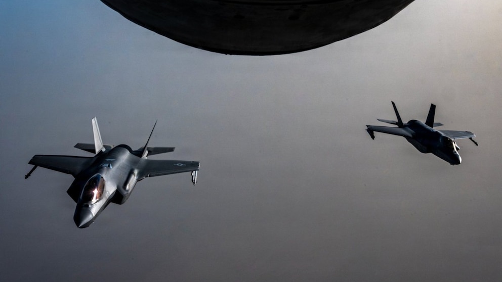 EEUU lanzó su decimotercera noche consecutiva de ataques contra objetivos militares iraníes