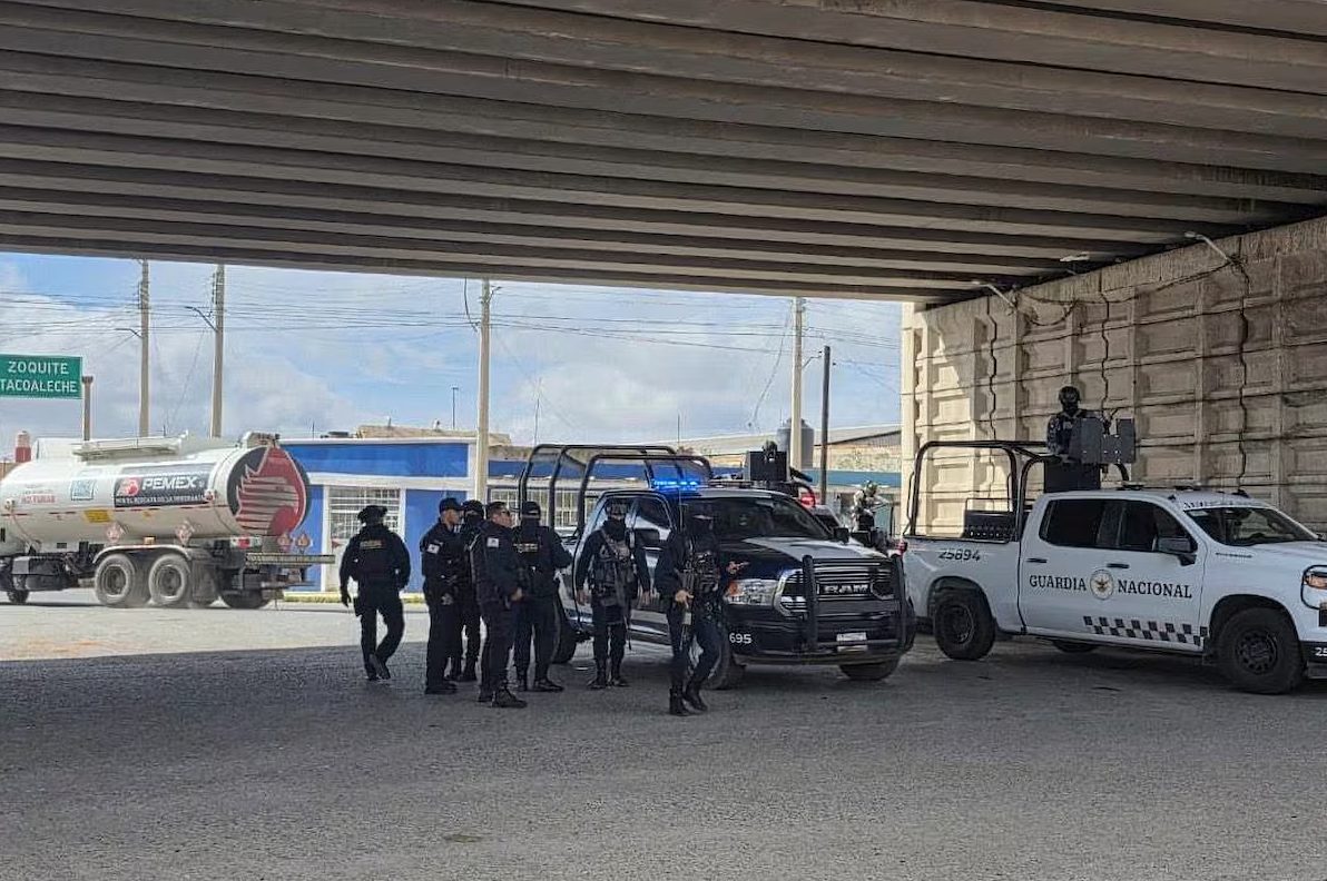 La última matanza en México: empresarios y funcionarios locales colgados de un puente