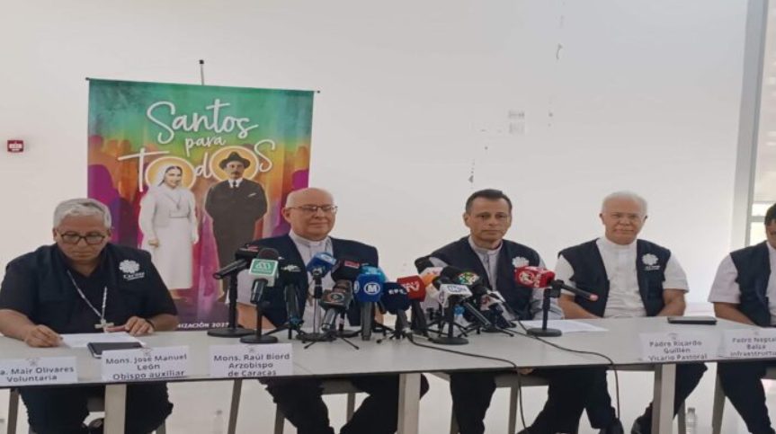 Centros de acopio parroquiales han entregado 490 toneladas de insumos a los afectados por los terremotos