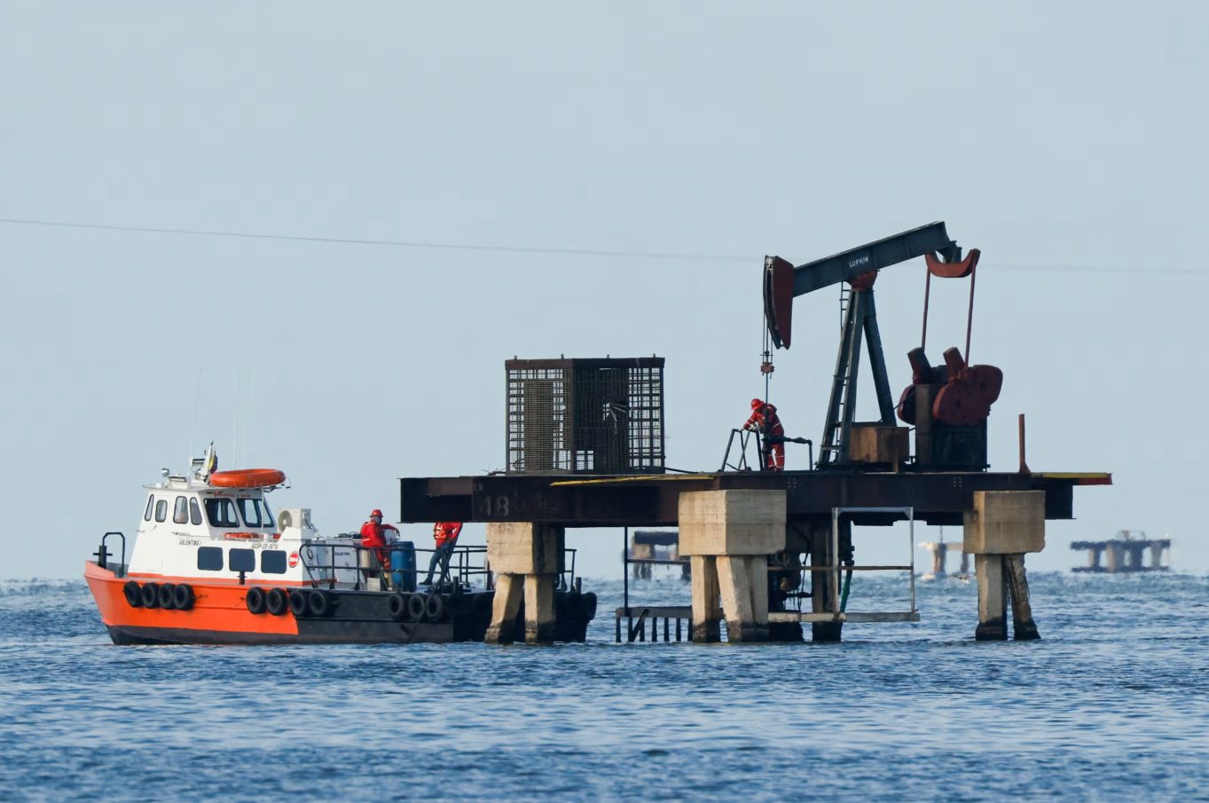 WSJ: Las petroleras estadounidenses que intentan entrar en Venezuela se han topado con un muro