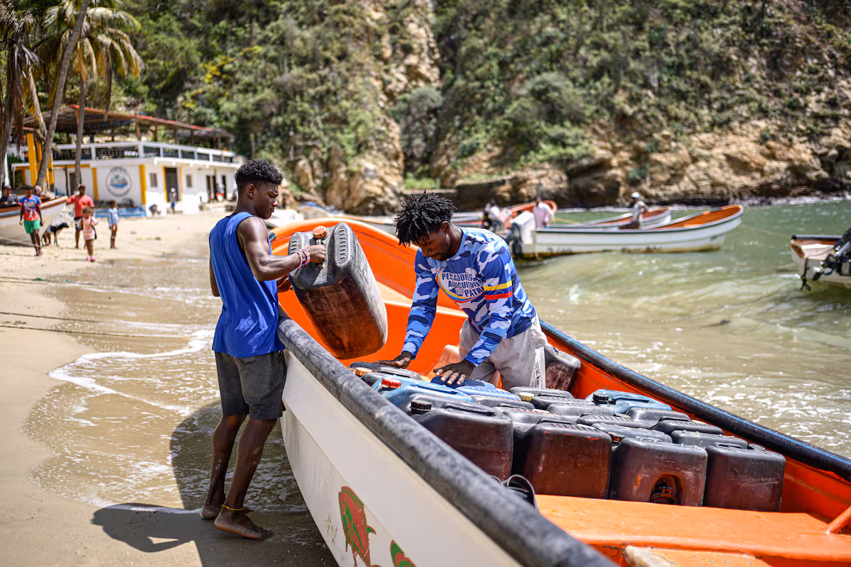 El terremoto más allá de La Guaira: los pueblos costeros venezolanos se aferran al mar