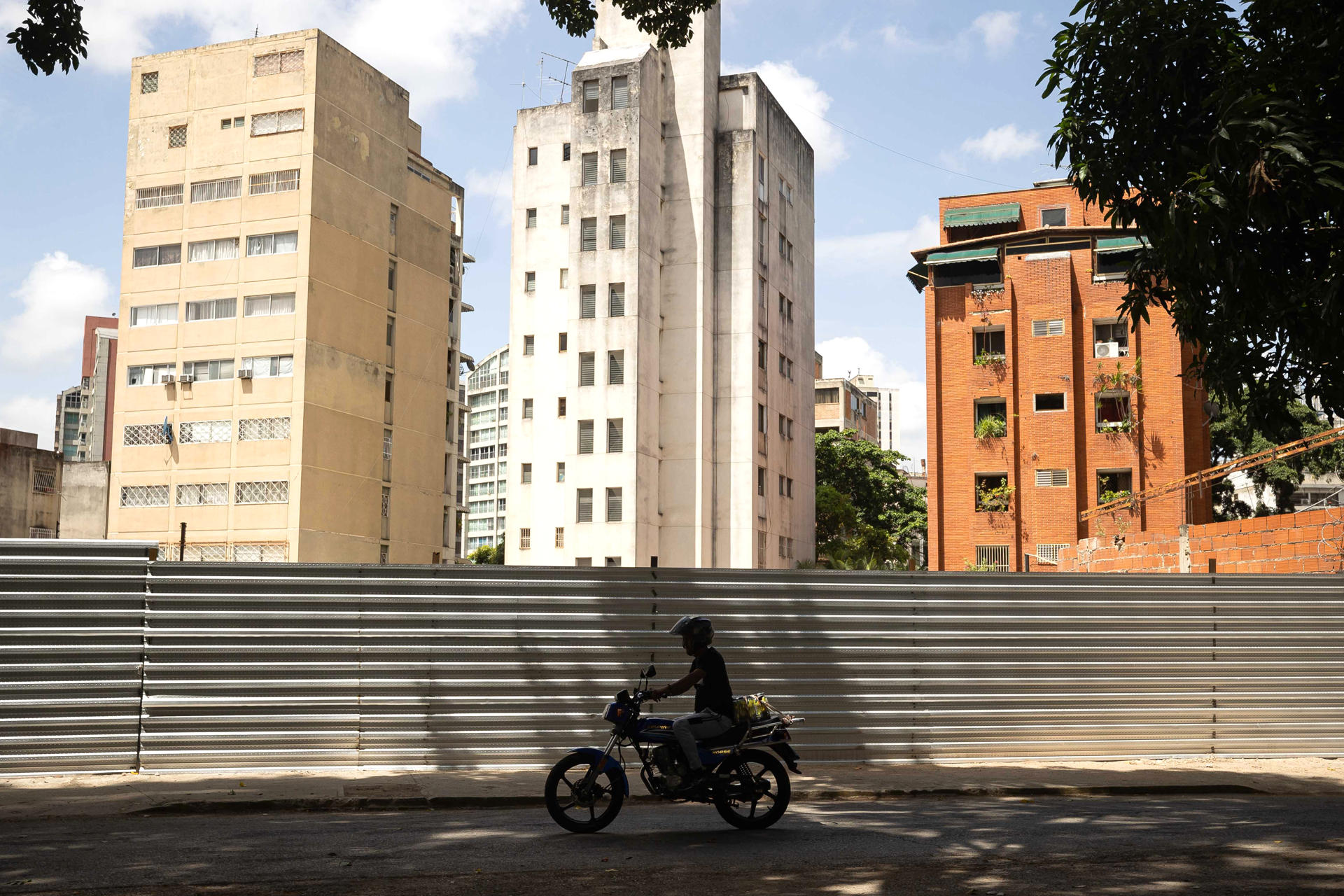 Más de 8.000 estructuras han sido inspeccionadas por ingenieros tras sismos en Venezuela