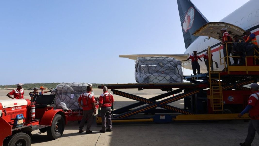 Madrid envió 42 toneladas de ayuda humanitaria para familias afectadas por los terremotos en Venezuela