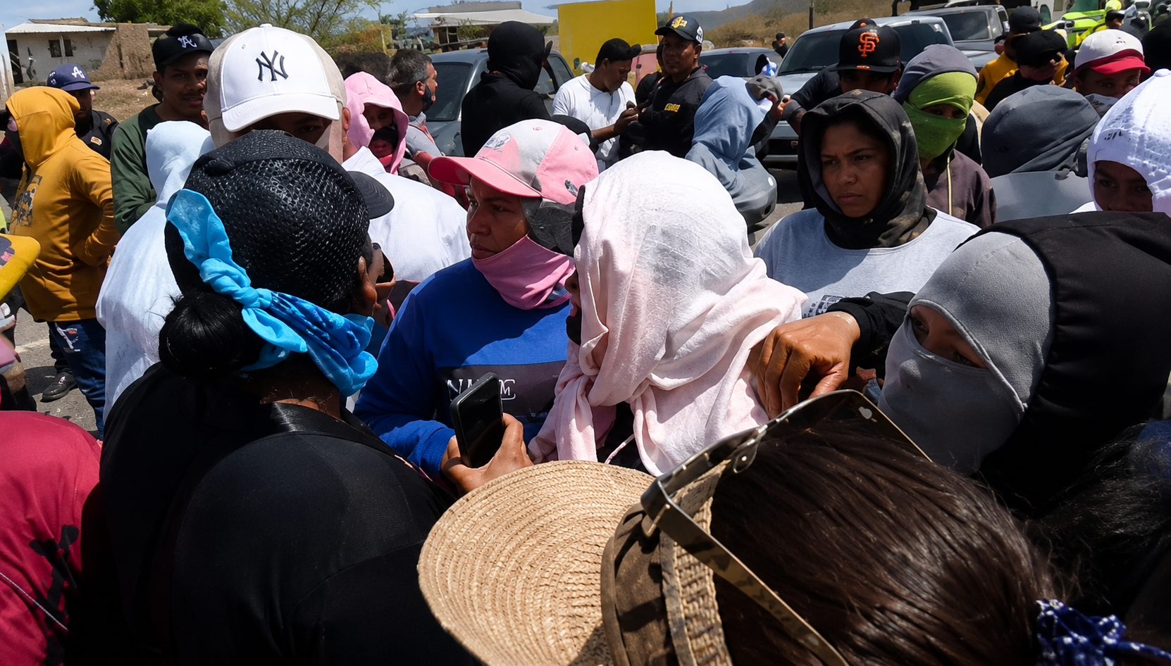Comunidad de Zazárida no aguantó más los apagones y bloqueó nuevamente la carretera Falcón-Zulia