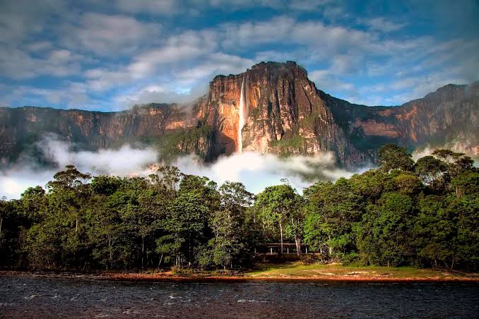 Chavismo impide misión internacional en Canaima para evaluar daños por minería ilegal