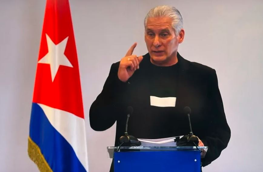 Díaz-Canel asegura que presión militar de EEUU contra su régimen busca un "estallido social" en Cuba