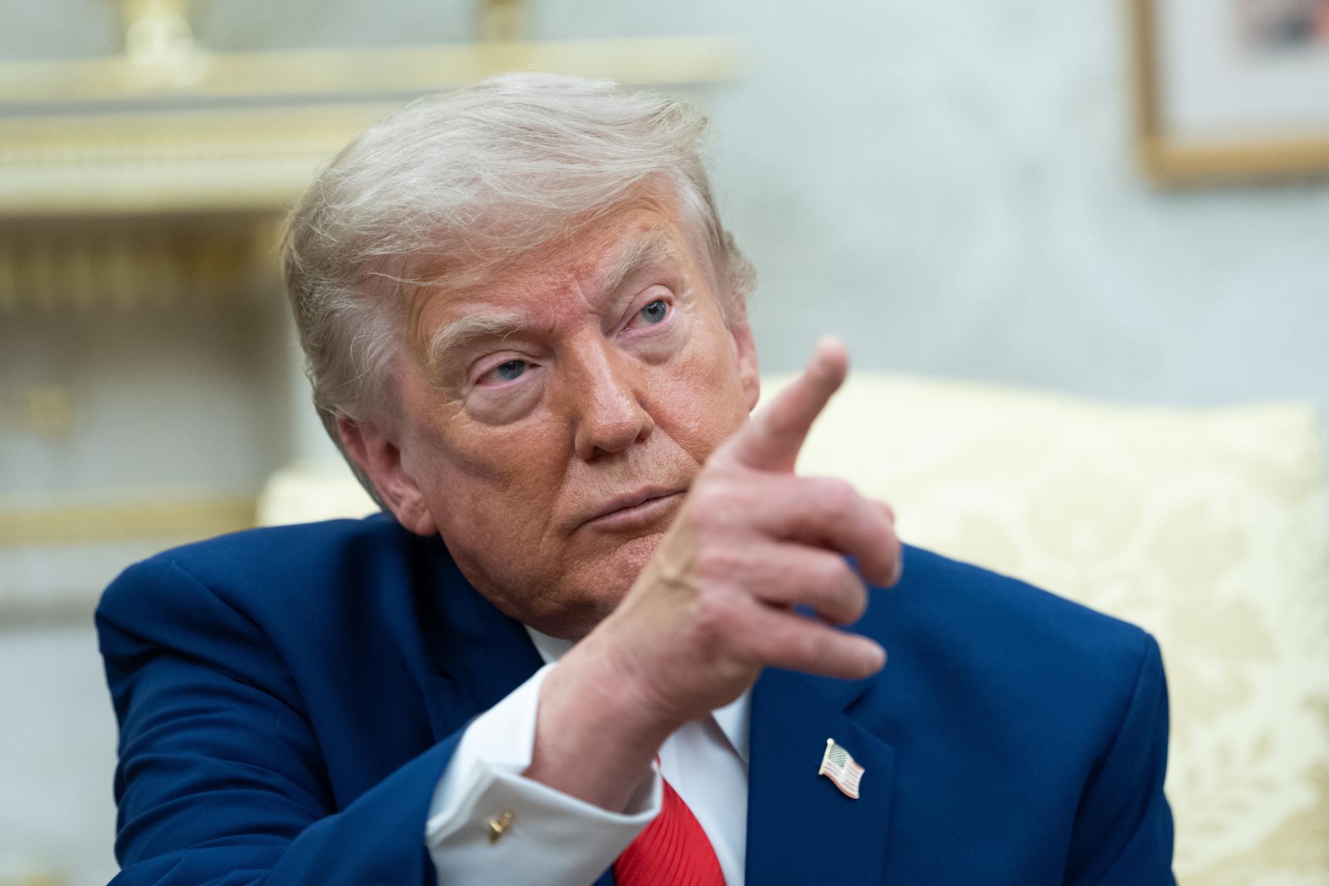 Trump asegura que EEUU atacará "muy pronto" a un búnker nuclear iraní