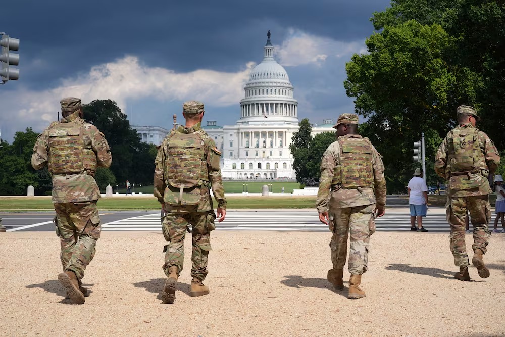 Trump mantendrá el despliegue de la Guardia Nacional en Washington hasta el final de su mandato