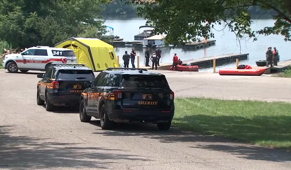 Cinco personas murieron al intentar rescatar a un nadador atrapado en un río de Ohio
