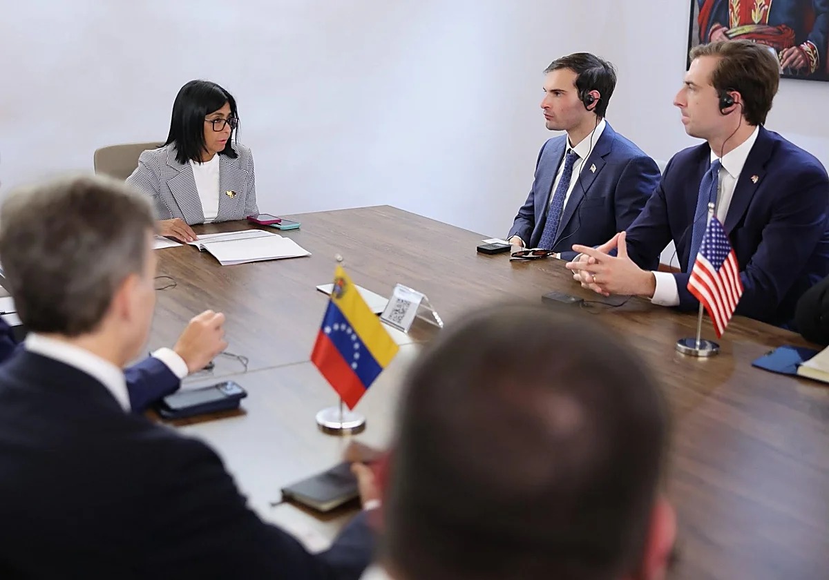 ABC: La Casa Blanca envía de urgencia a Caracas a los encargados de vender el petróleo venezolano