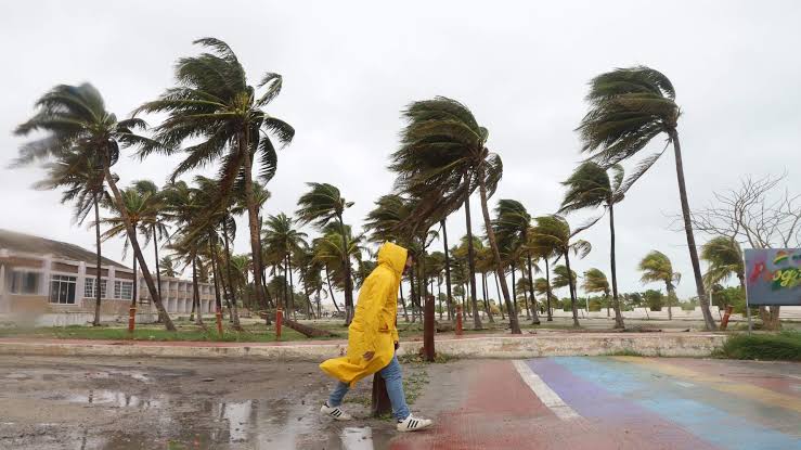 Tormenta Bertha amenaza con marejada ciclónica la costa del golfo de México