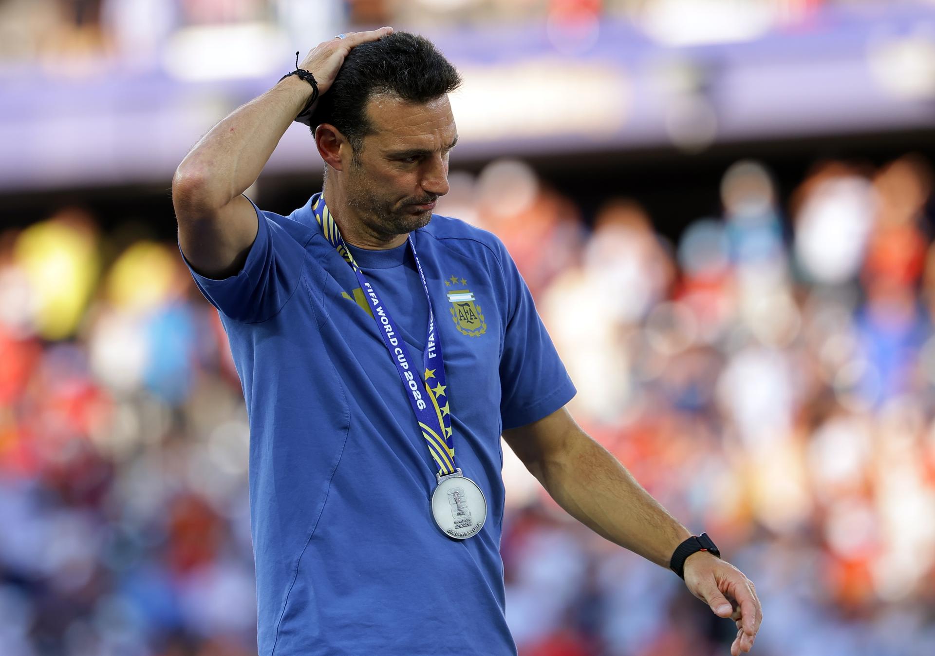 "Me duele en el alma": Scaloni rompió en llanto y dejó una inquietante frase sobre su futuro (VIDEO)
