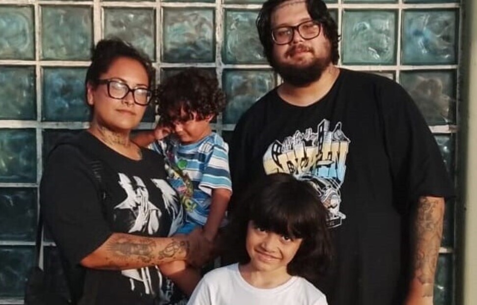 La familia argentina que se salvó de milagro del doble terremoto en Venezuela "por un bendito cargador"