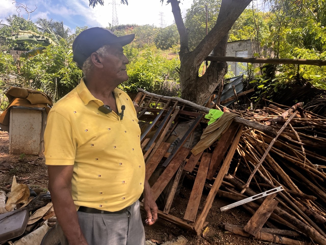 “Quedamos en la calle”: Pareja de adultos mayores en Morón siguen desamparados a un mes del terremoto