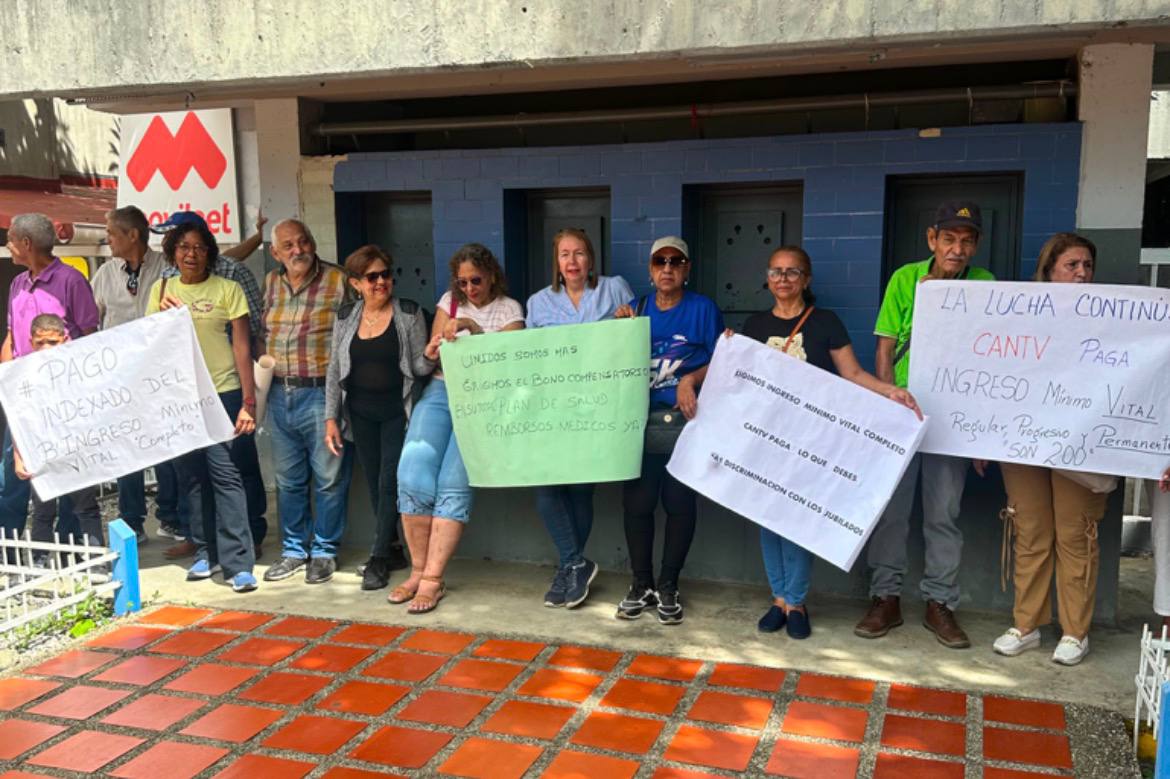 Jubilados de Cantv en Guárico protestan por recorte de bonos y colapso de servicios médicos