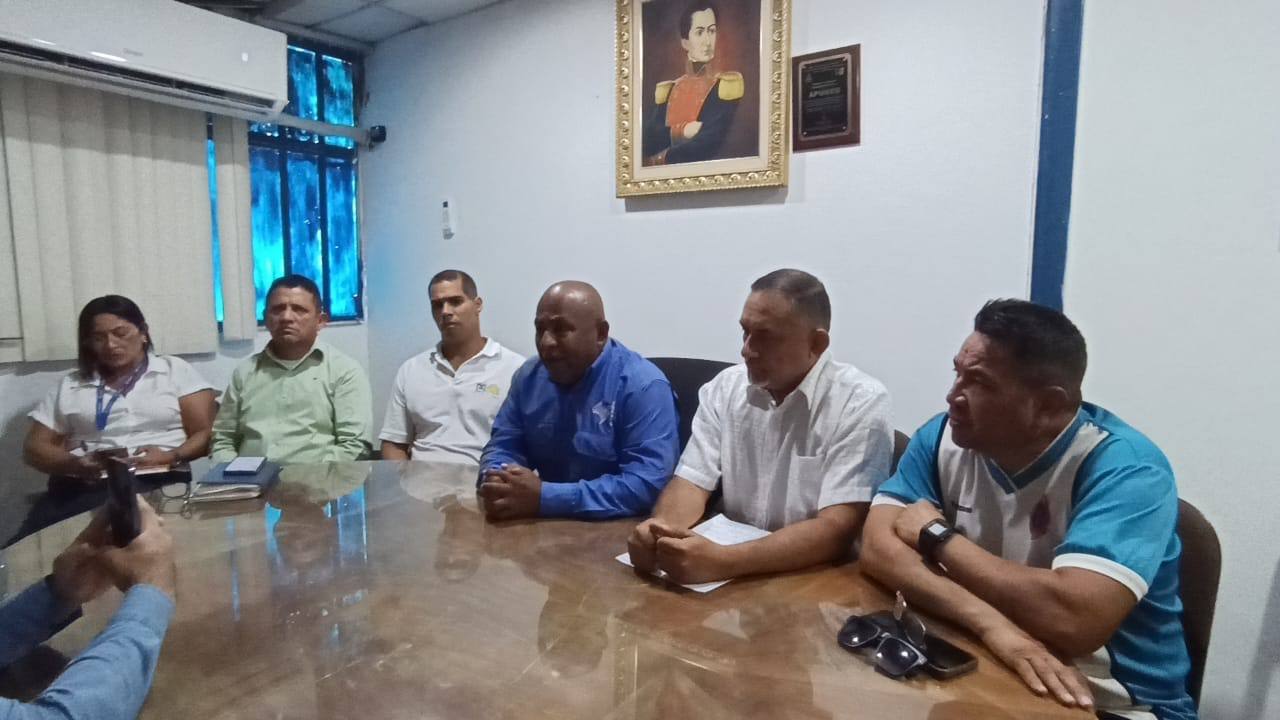 Gremios en Guayana: La política del régimen es exterminar a trabajadores y jubilados de universidades