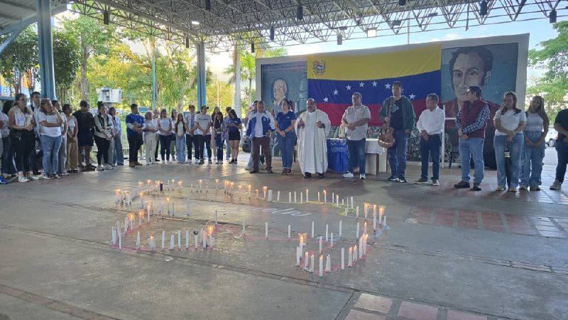 Comunidad universitaria y sociedad civil en Táchira honran a las víctimas de los terremotos