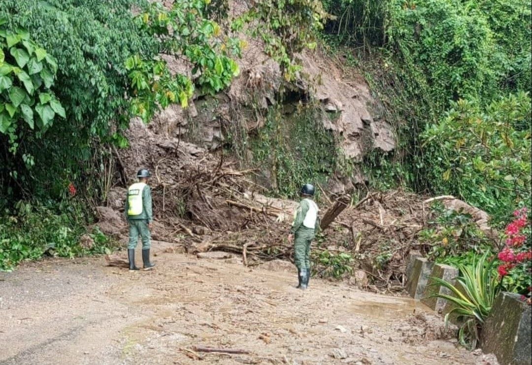 Restricciones viales entre Mérida y Barinas por deslizamientos tras fuertes precipitaciones