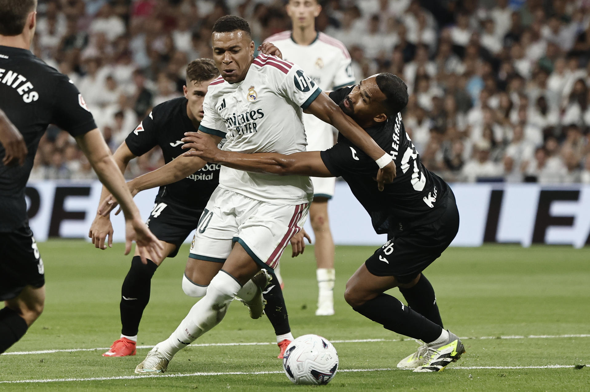 Los venezolanos Aramburu y Herrera no pudieron frenar el arranque explosivo del Real Madrid